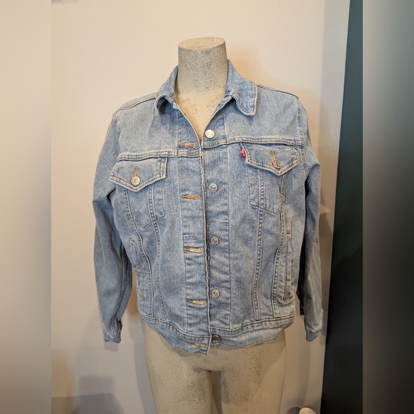 Classic Levi's Jean Jacket Light Blue Denim Women's Size XL - Picture 5 of 11